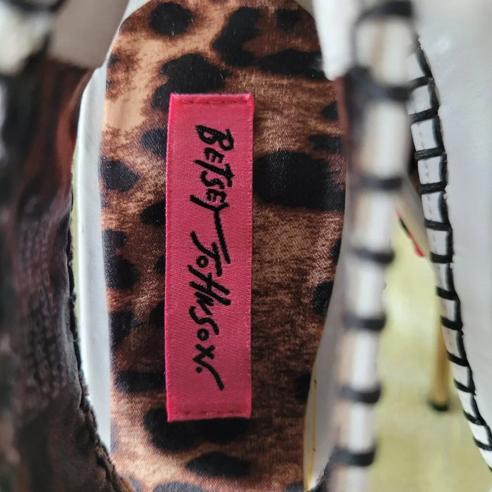 Betsey Johnson Tricksy Heels - Picture 7 of 9